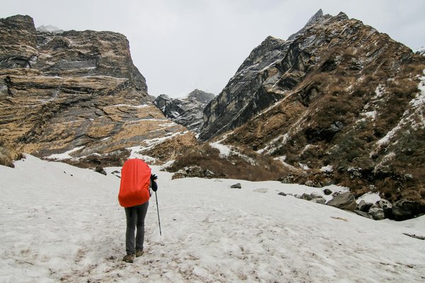 Quels sont les meilleurs conseils pour une randonnée dans les montagnes de la Cordillère des Andes, Pérou : itinéraires et équipements ?