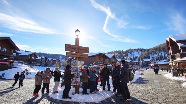 Ski en famille : top 5 des forfaits pas chers pour cet hiver